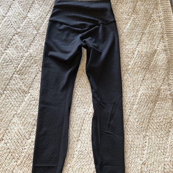 Lululemon black printed leggings - Picture 5 of 9